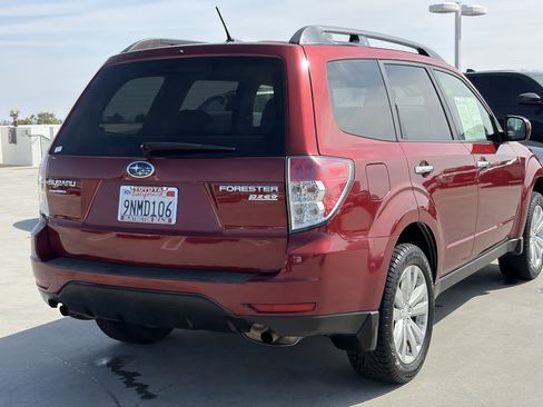 Used 2012 Subaru Forester 2.5X Premium w/ All-Weather Pkg AWD/4WD image 4