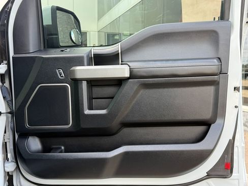 Used 2017 Ford F150 Raptor w/ Equipment Group 802A Luxury image 40