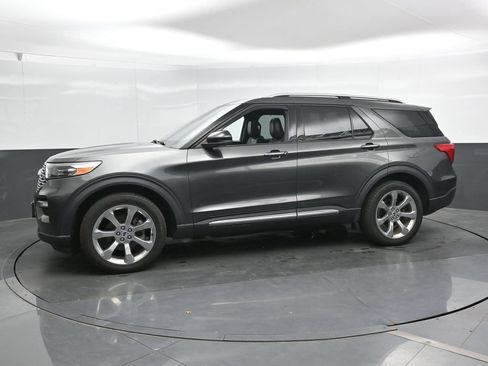 Used 2020 Ford Explorer Platinum w/ Premium Technology Package AWD/4WD image 8