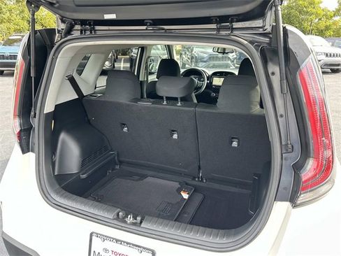 Used 2024 Kia Soul S image 12