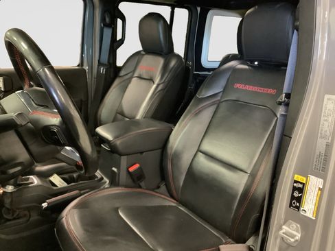 Used 2023 Jeep Wrangler Unlimited Rubicon AWD/4WD image 10