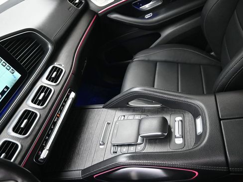 Used 2022 Mercedes-Benz GLS 450 4MATIC image 20