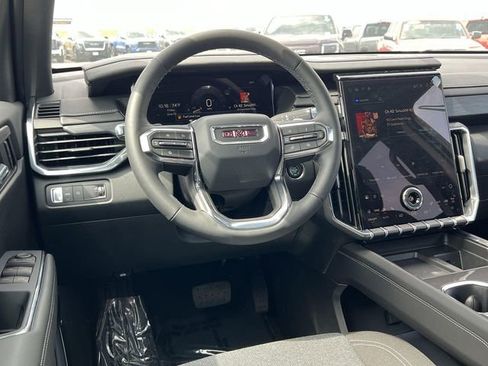 New 2025 GMC Acadia Elevation image 11