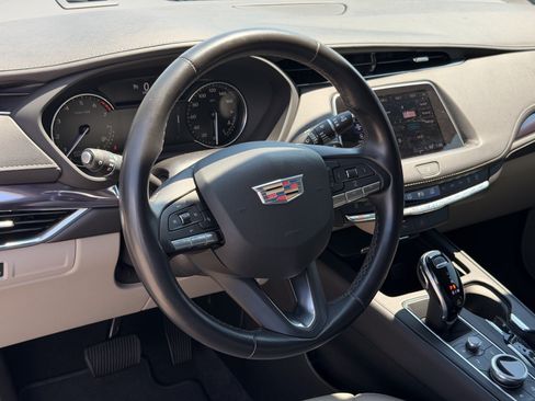 Used 2023 Cadillac XT4 Luxury FWD image 17