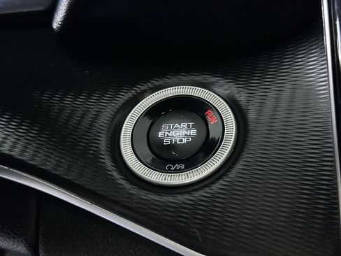 Used 2023 Jeep Grand Cherokee Altitude AWD/4WD image 17