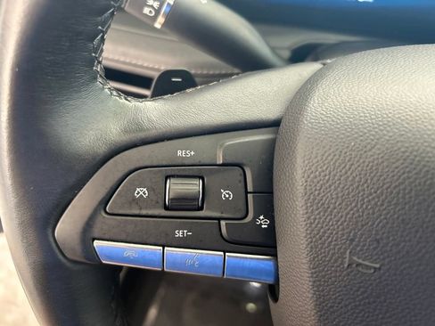 Used 2025 Cadillac XT4 Premium Luxury FWD image 48