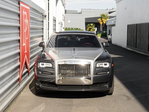 Used 2017 Rolls-Royce Ghost RWD image 42