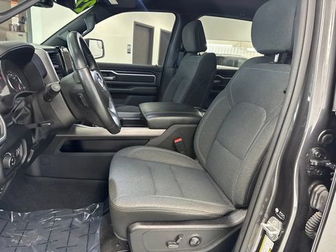 Used 2022 RAM 1500 Big Horn AWD/4WD image 17