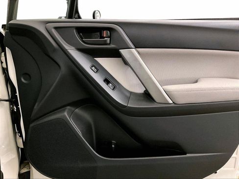 Used 2014 Subaru Forester 2.5i Premium w/ Popular Package #1 AWD/4WD image 23