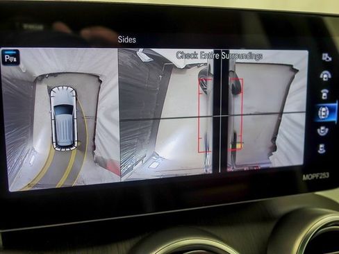 Used 2022 Mercedes-Benz GLC 43 AMG 4MATIC image 23