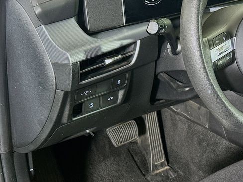 Used 2025 Hyundai Sonata SEL FWD image 17