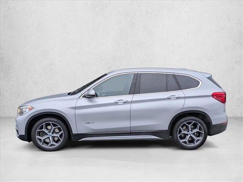 Used 2017 BMW X1 xDrive28i image 9