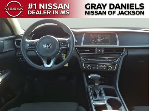Used 2018 Kia Optima LX w/ Convenience Package FWD image 8