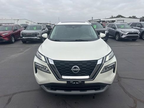 Used 2023 Nissan Rogue SV w/ SV Premium Package image 10