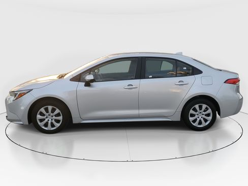 Certified 2025 Toyota Corolla LE image 6