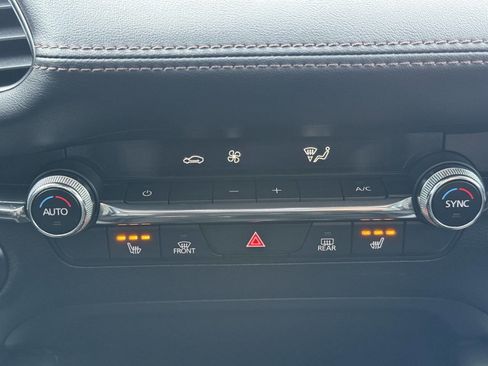 Used 2023 MAZDA MAZDA3 s image 25