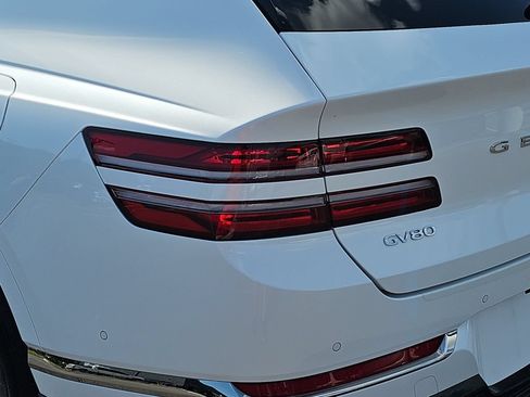 Used 2024 Genesis GV80 2.5T w/ Advanced Package AWD/4WD image 35
