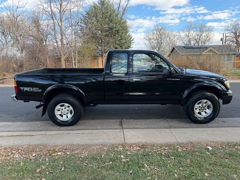 Used 1998 Toyota Tacoma 4x4 Xtracab V6 image 6