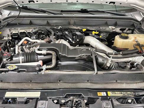 Used 2016 Ford F250 Lariat w/ Lariat Ultimate Package AWD/4WD image 31