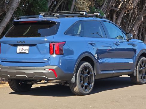 New 2025 Kia Sorento SX image 3