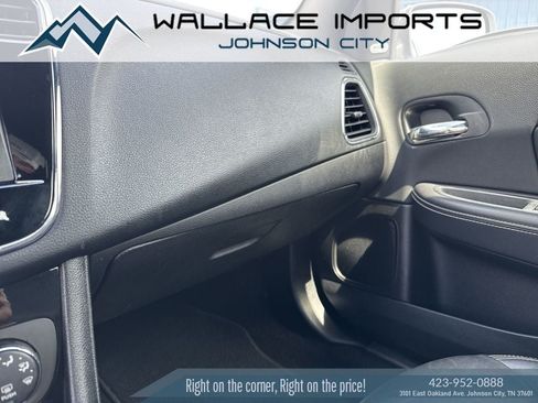 Used 2014 Chrysler 200 Limited FWD image 19