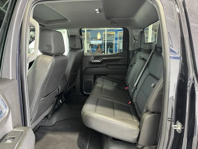 Used 2024 GMC Sierra 1500 SLT AWD/4WD image 8