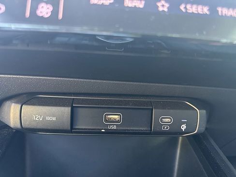 Used 2024 Kia Niro Wind FWD image 20