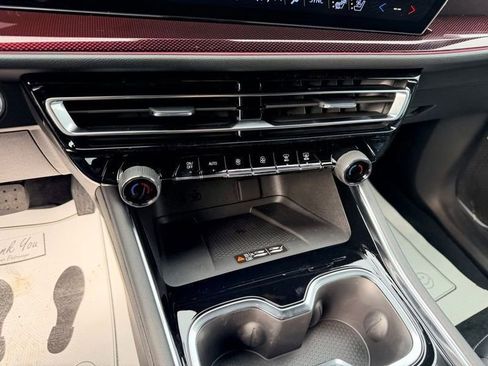 New 2026 Chevrolet Traverse RS image 21