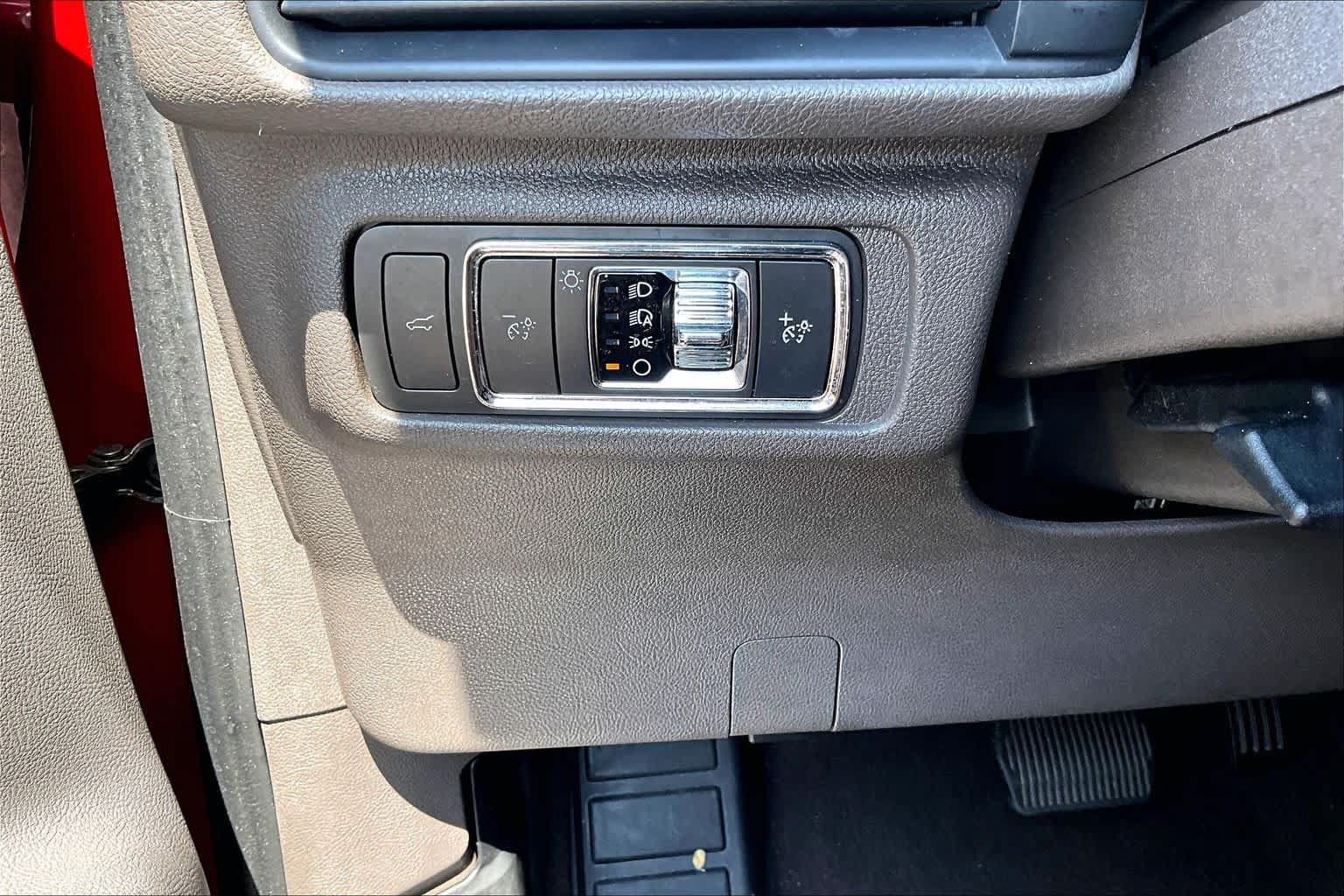 Used 2021 Lincoln Corsair FWD image 33