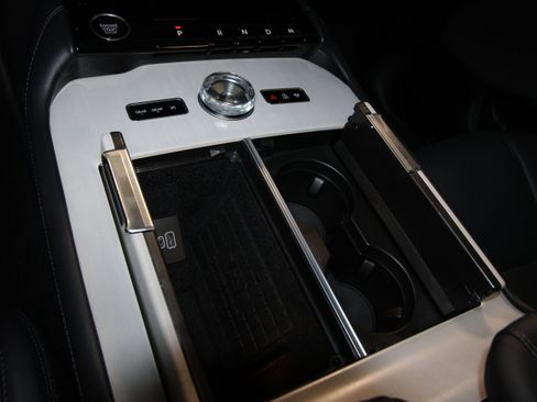 New 2026 Lincoln Navigator Reserve AWD/4WD image 15