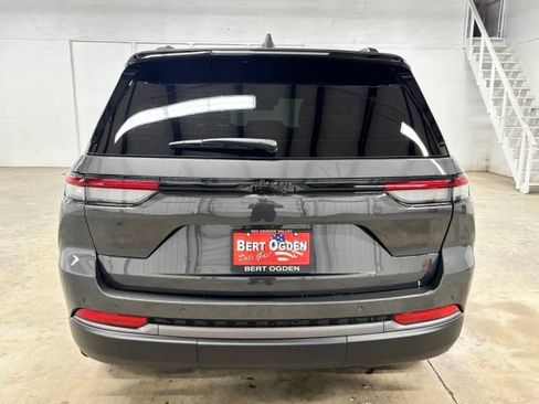Used 2026 Jeep Grand Cherokee Limited w/ Limited Altitude Package RWD image 6