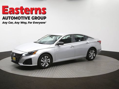 Used 2024 Nissan Altima 2.5 S FWD image 56