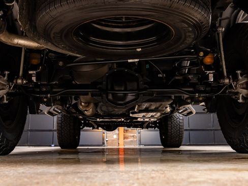 Used 2021 Jeep Gladiator Sport image 15