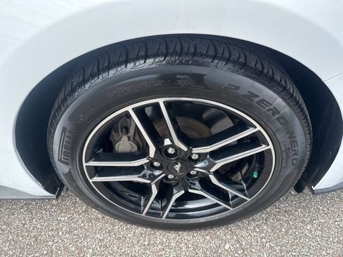 Used 2019 Ford Mustang GT Premium RWD image 15
