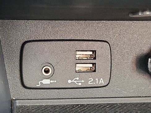 Used 2020 Subaru Crosstrek 2.0i Limited w/ Moonroof Package w/Navigation image 24