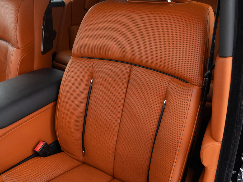 Certified 2023 Rolls-Royce Phantom Sedan RWD image 18
