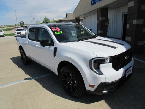 New 2026 Ford Maverick Lariat w/ Black Appearance Package AWD/4WD image 3