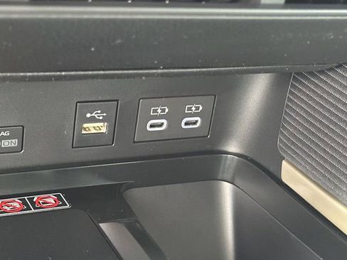 Used 2026 Toyota Camry SE w/ Convenience Package FWD image 20