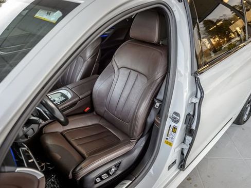 Used 2020 BMW 740i w/ M Sport Package image 35