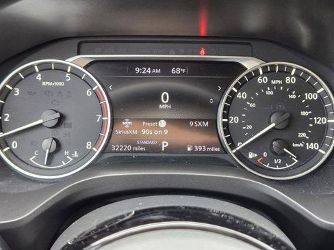 Certified 2023 Nissan Rogue SV FWD image 16