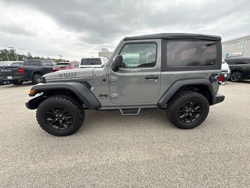 Used 2021 Jeep Wrangler Sport AWD/4WD image 2
