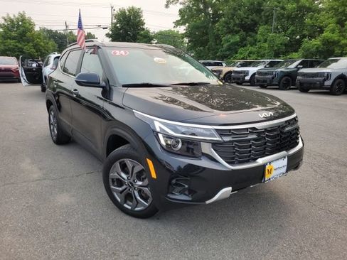 Certified 2024 Kia Seltos S AWD/4WD image 8