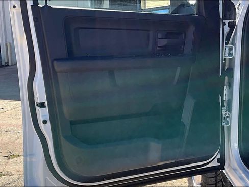 Used 2023 RAM 2500 Tradesman w/ Chrome Appearance Group image 21