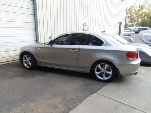 Used 2011 BMW 128i 2dr Cpe 128i SULEV image 1