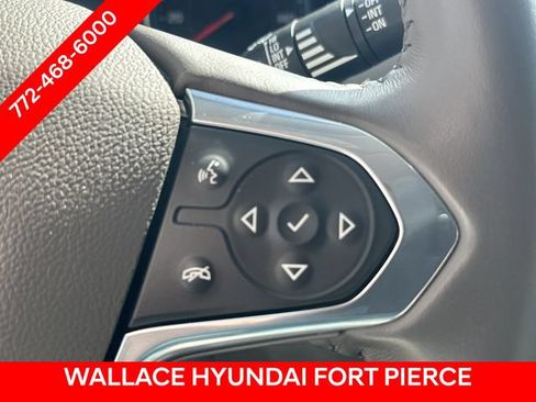 Used 2020 Chevrolet Traverse LT FWD image 25