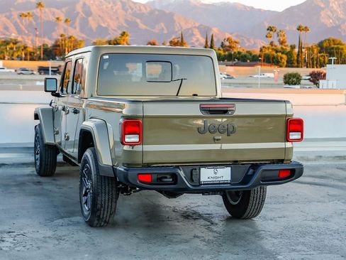 New 2026 Jeep Gladiator Sport image 7