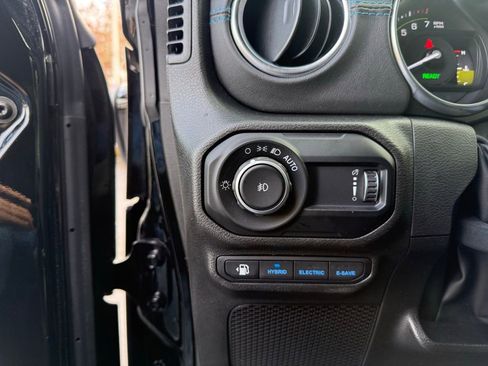 Used 2023 Jeep Wrangler Unlimited Rubicon 4xe w/ Steel Bumper Group image 13