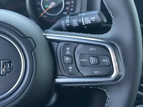 New 2026 Jeep Wrangler Unlimited Sahara AWD/4WD image 23