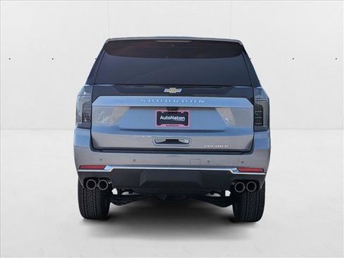 New 2025 Chevrolet Suburban Premier image 6