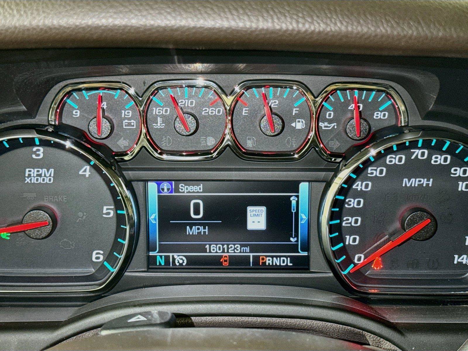 Used 2018 Chevrolet Suburban LT w/ Texas Edition Package RWD image 10